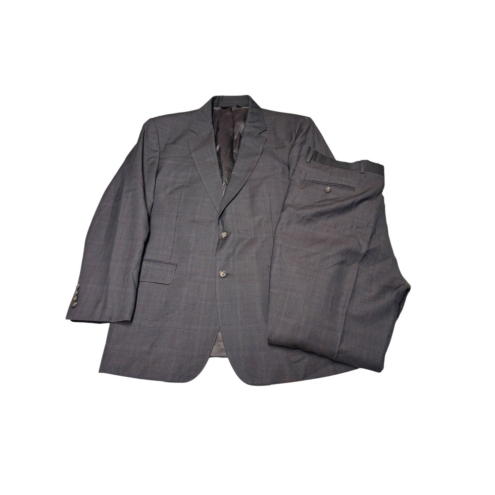 Jos A Bank Mens Gray Plaid 100% Wool Two Button Suit 42R 36x29 2Pc set